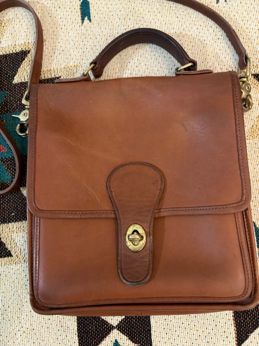 Coach Vintage Tan Leather Station Bag 1980’s Brass Hardware 0406-328 - Picture 2 of 16